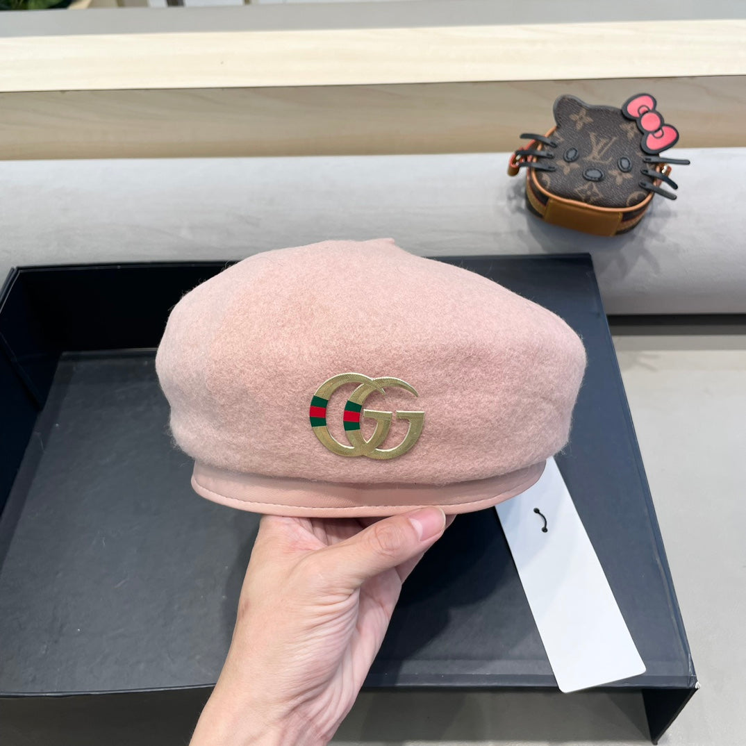 BERET HAT IN LIGHT PINK WOOL 406887