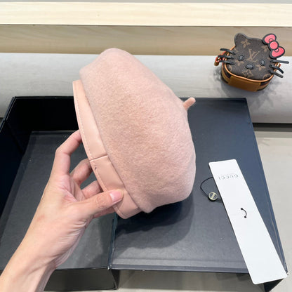 BERET HAT IN LIGHT PINK WOOL 406887