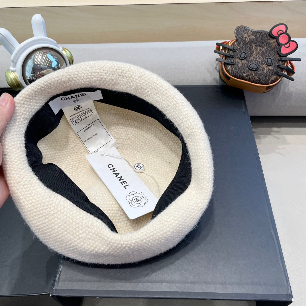 BERET HAT IN WHITE COTTON AND LINEN 417832