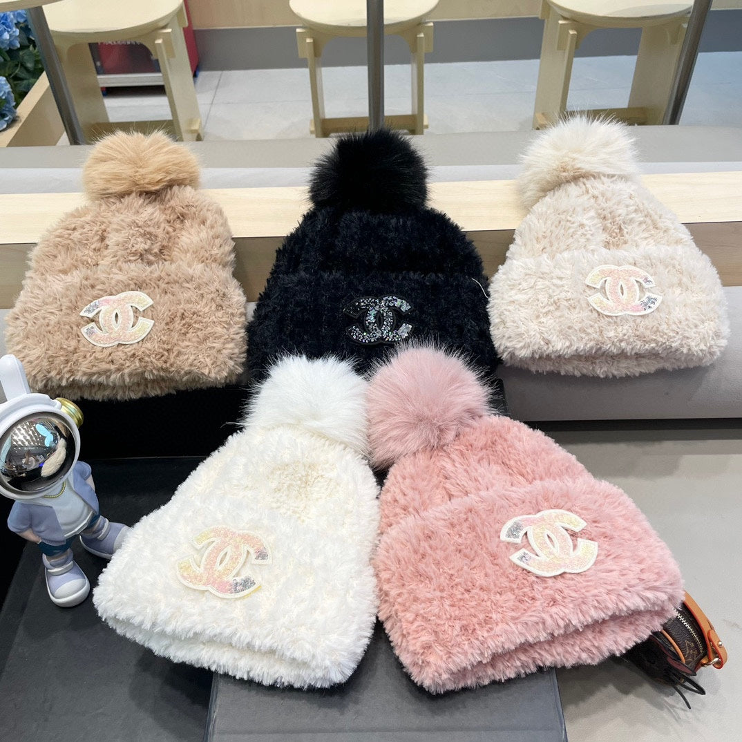 BEANIE HAT IN BLACK SOLF FLEECE 419715