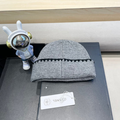 BEANIE HAT IN COAL GRAY WOOL 419780