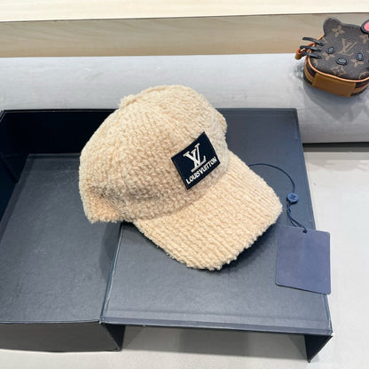 BASEBALL CAP IN BEIGE WOOL 421244