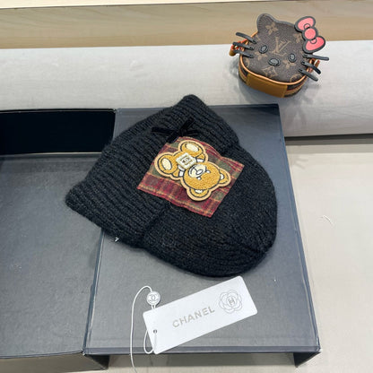 BEANIE HAT IN BLACK WOOL WITH BOW 421254
