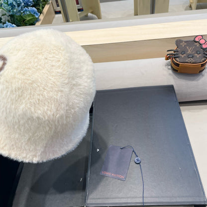 BUCKET HAT IN BEIGE RABBIT FUR 421261