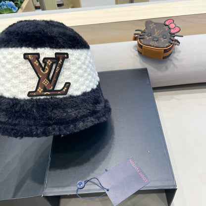 BUCKET HAT IN BLACK MIX WHITE WOOL 421038