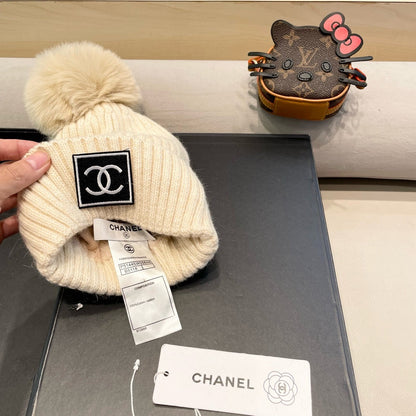 BEANIE HAT IN BEIGE WOOL 422178