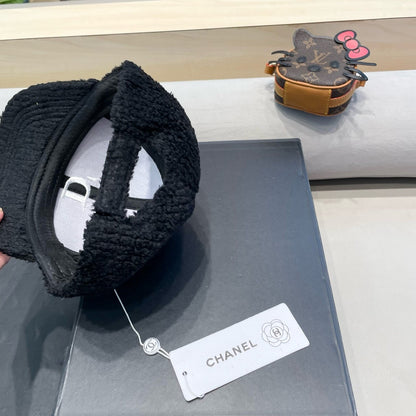 BASEBALL CAP IN BLACK SHEARLING 422433