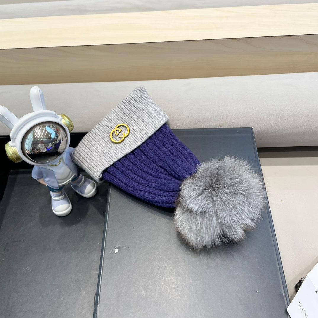 BEANIE HAT IN NAVY BLUE MIX LIGHT GRAY WOOL AND FOX FUR 422501