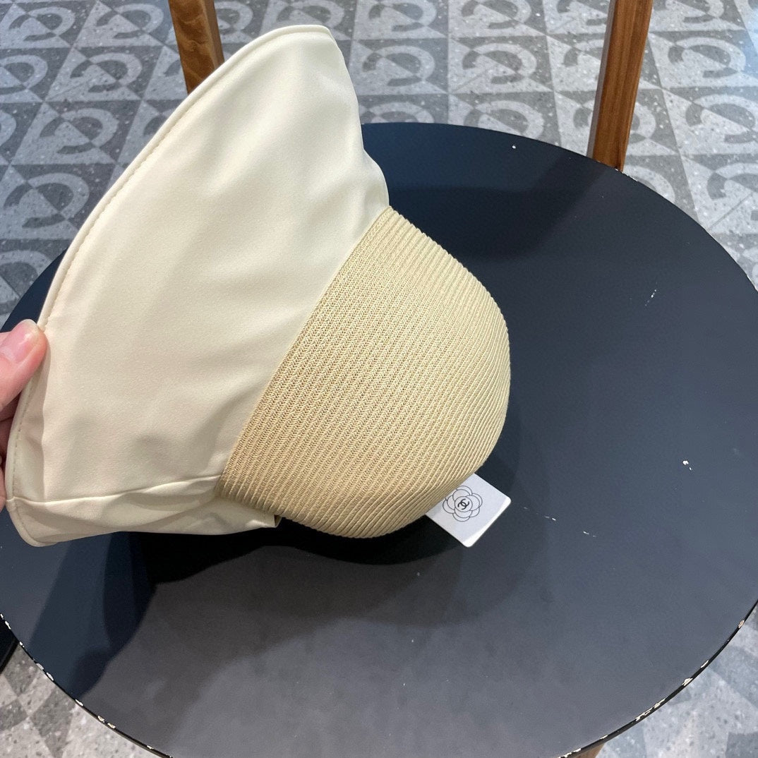 BOW BUCKET HAT IN WHITE MIX CAMEL BEIGE RAFFIA 426171