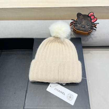 BEANIE HAT IN BISQUE BEIGE WOOL 426236