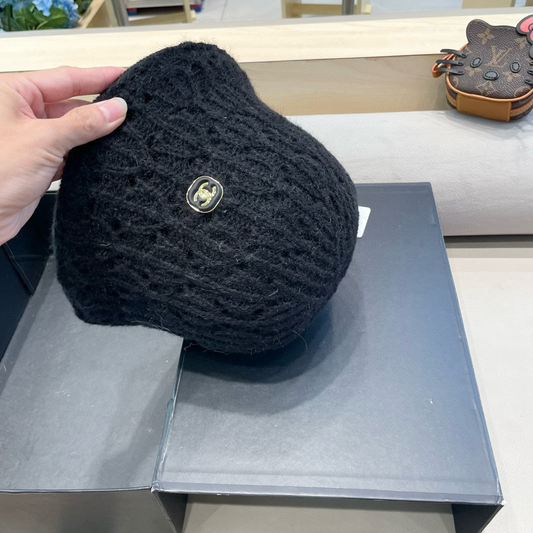 BUCKET HAT BKACK KNITTED FABRIC WITH RABBIT FUR 428090