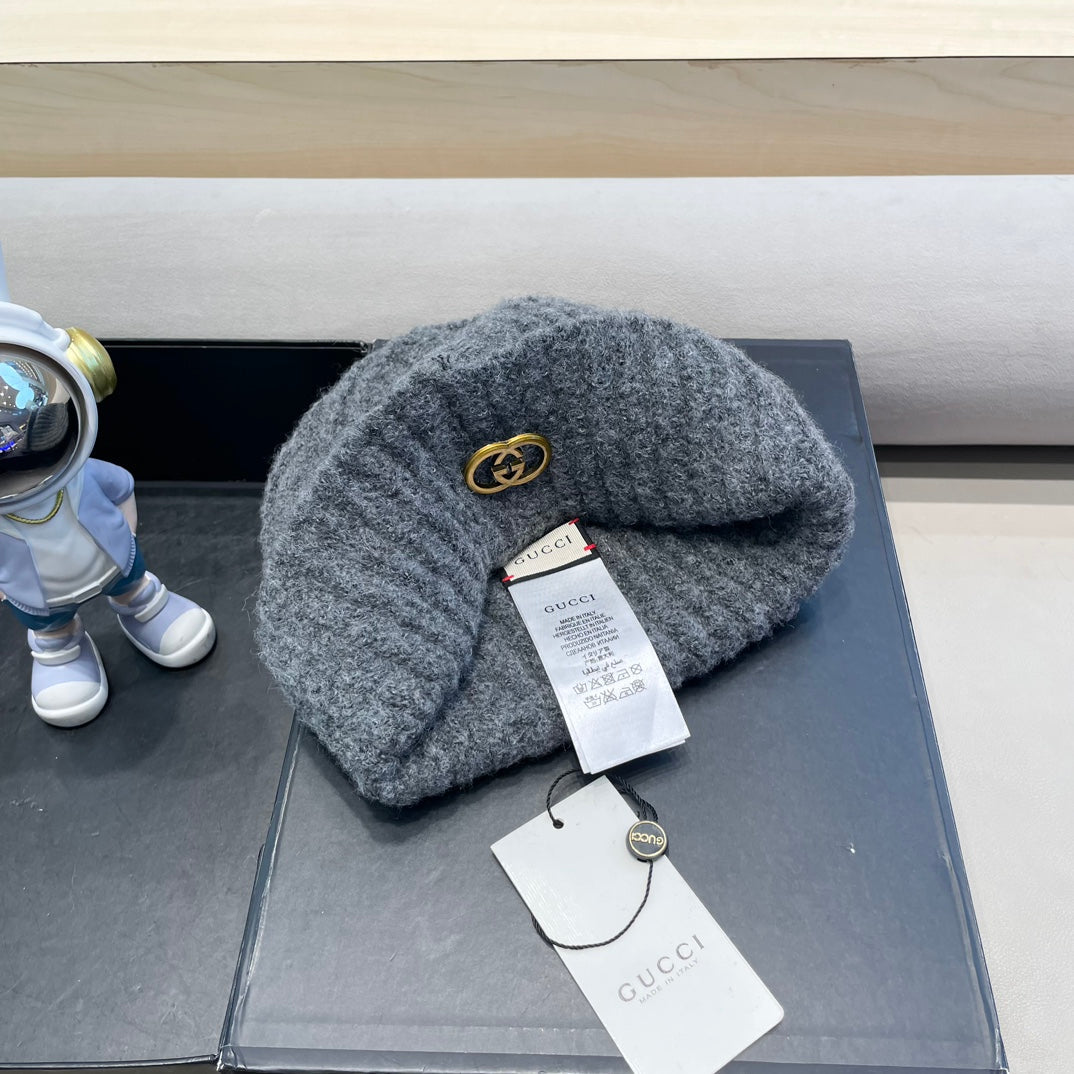 BEANIE HAT IN SHARK GRAY WOOL 434958