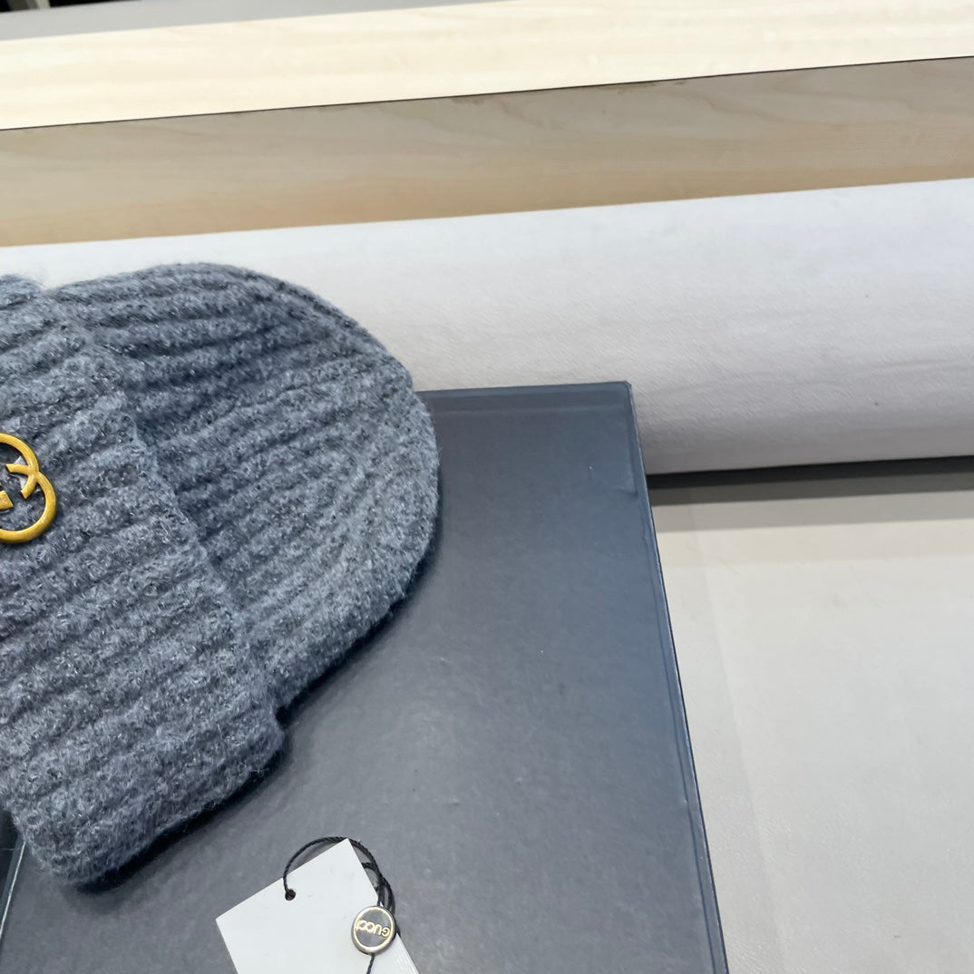 BEANIE HAT IN SHARK GRAY WOOL 434958