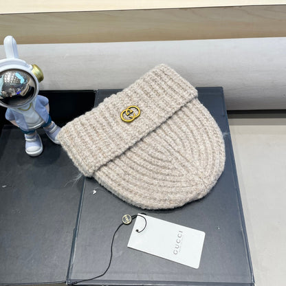 BEANIE HAT IN ECRU BEIGE WOOL 428125