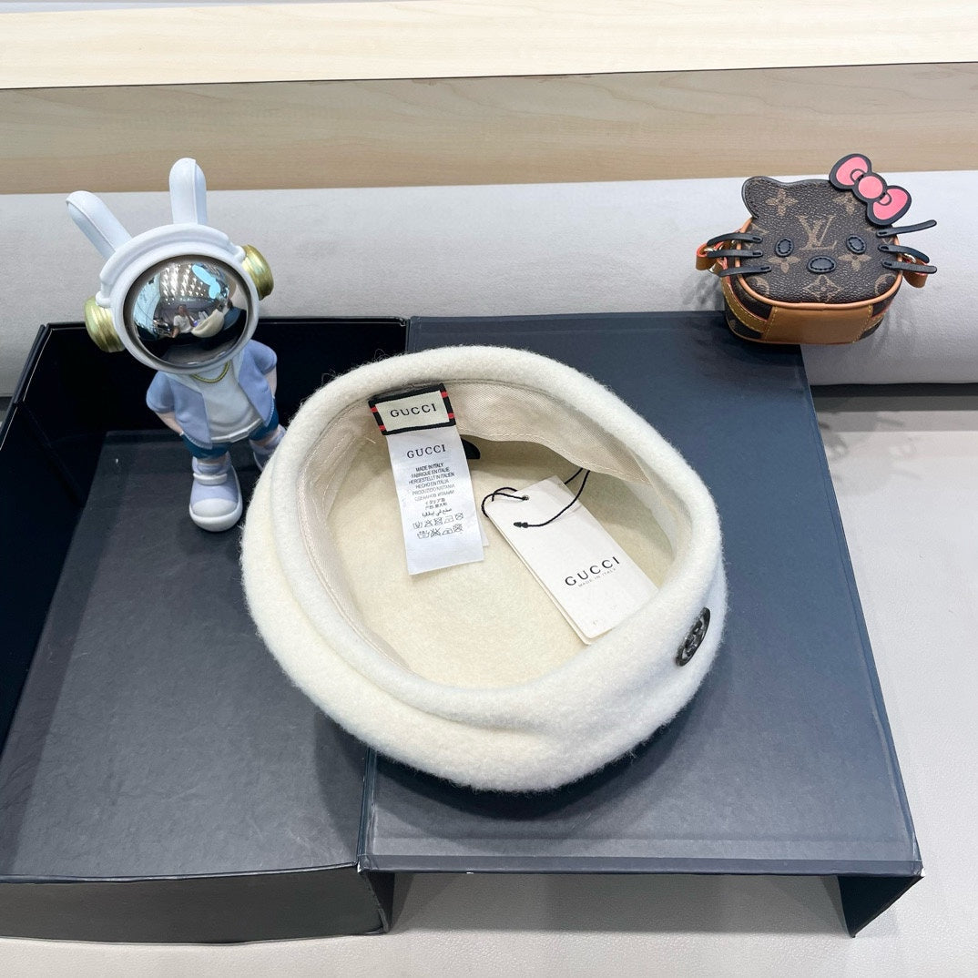 BERET HAT IN WHITE WOOL 430079