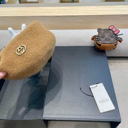 BERET HAT IN CAMEL BEIGE WOOL 430080