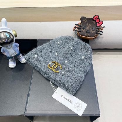 BEANIE HAT IN SHARK GRAY WOOL 430083