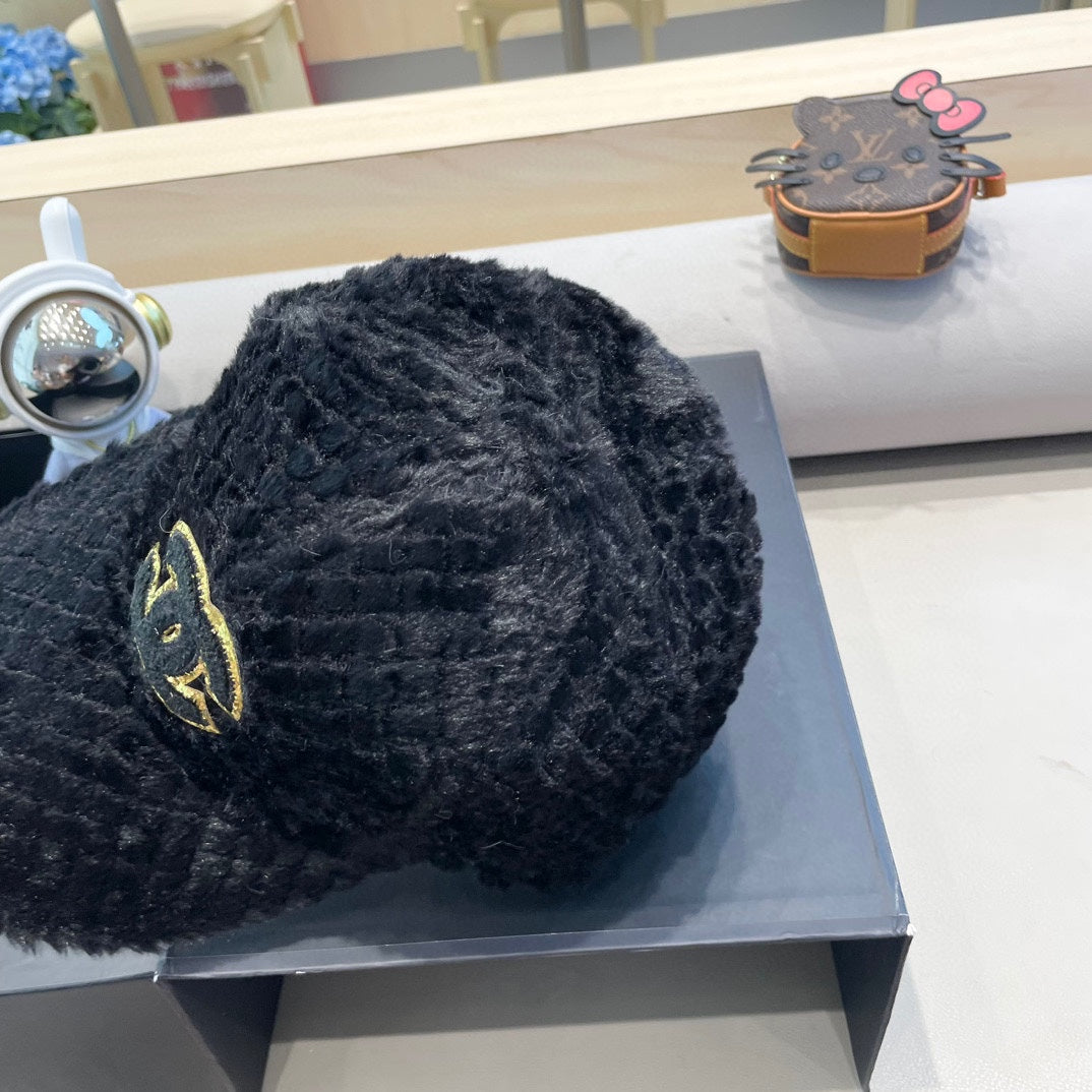 BASEBALL CAP IN BLACK FLEECE 431371