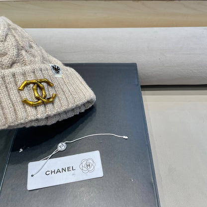 BEANIE HAT IN CYSTER TAN WOOL 431706