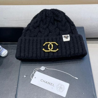 BEANIE HAT IN BLACK WOOL 431707