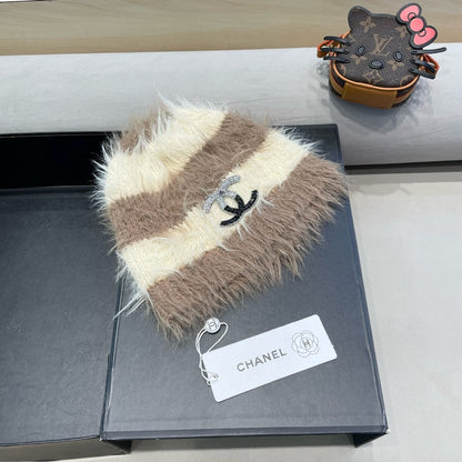 BUCKET HAT IN BEIGE MIX CAMEL BROWN PLUSH AND WOOL 433425