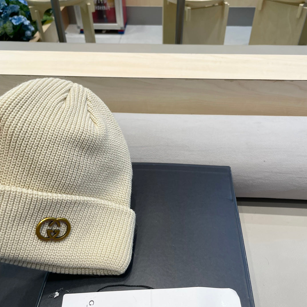 BEANIE HAT IN BISQUE BEIGE WOOL 433461