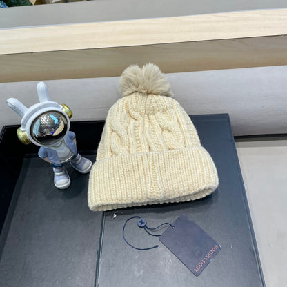 BEANIE HAT IN BEIGE WOOL 433484