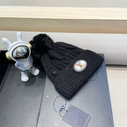 BEANIE HAT IN BLACK WOOL 433486