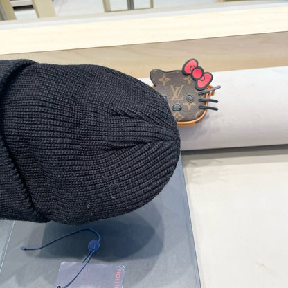 BEANIE HAT IN BLACK WOOL 435027