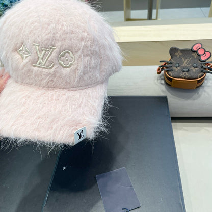 BASEBALL CAP IN PASTEL PINK RABBIT FUR 434934