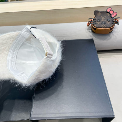 BASEBALL CAP IN WHITE RABBIT FUR 434935
