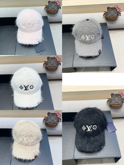 BASEBALL CAP IN BEIGE RABBIT FUR 434938