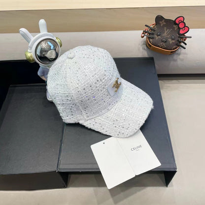 BASEBALL CAP MODEL 650507 IN WHITE TEXTURED SPARKLE FABRIC