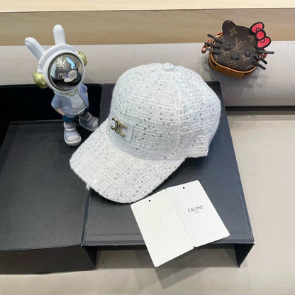 BASEBALL CAP MODEL 650507 IN WHITE TEXTURED SPARKLE FABRIC