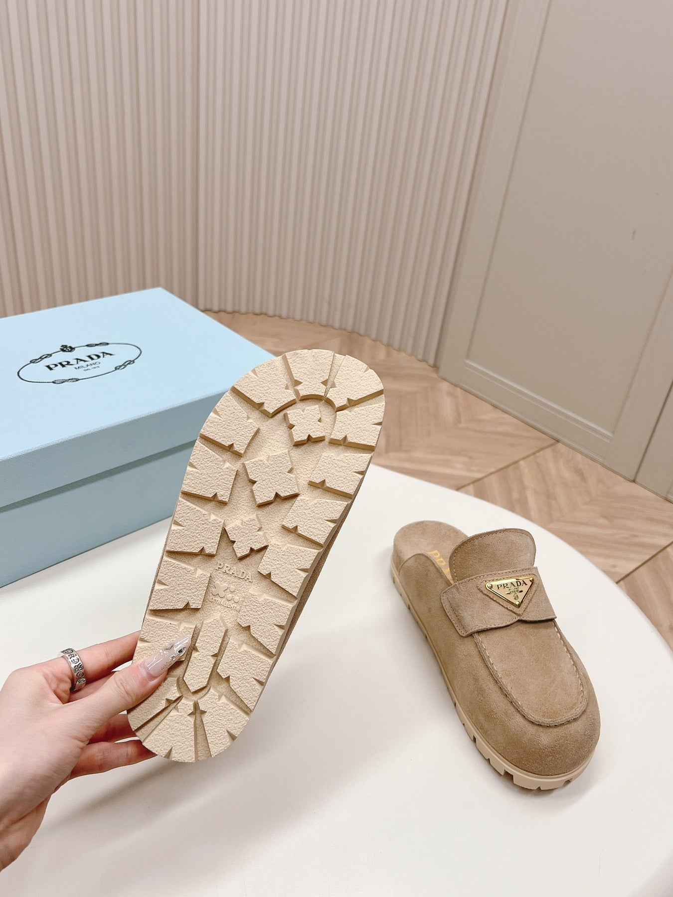 PRA SABOTS MULES LIGHT BROWN SUEDE