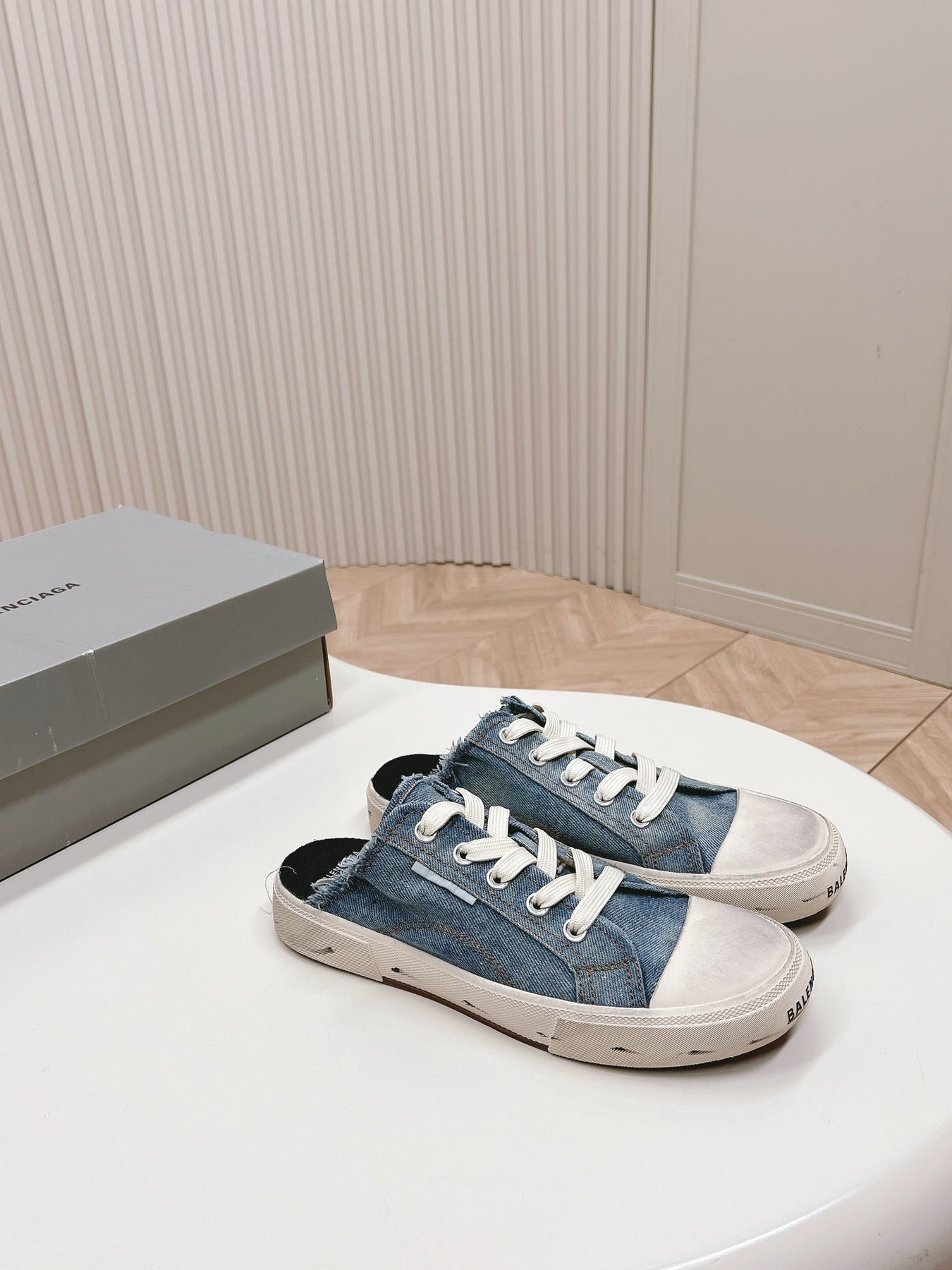 PARIS MULES IN BLUE DESTROYED DENIM AND RUBBER