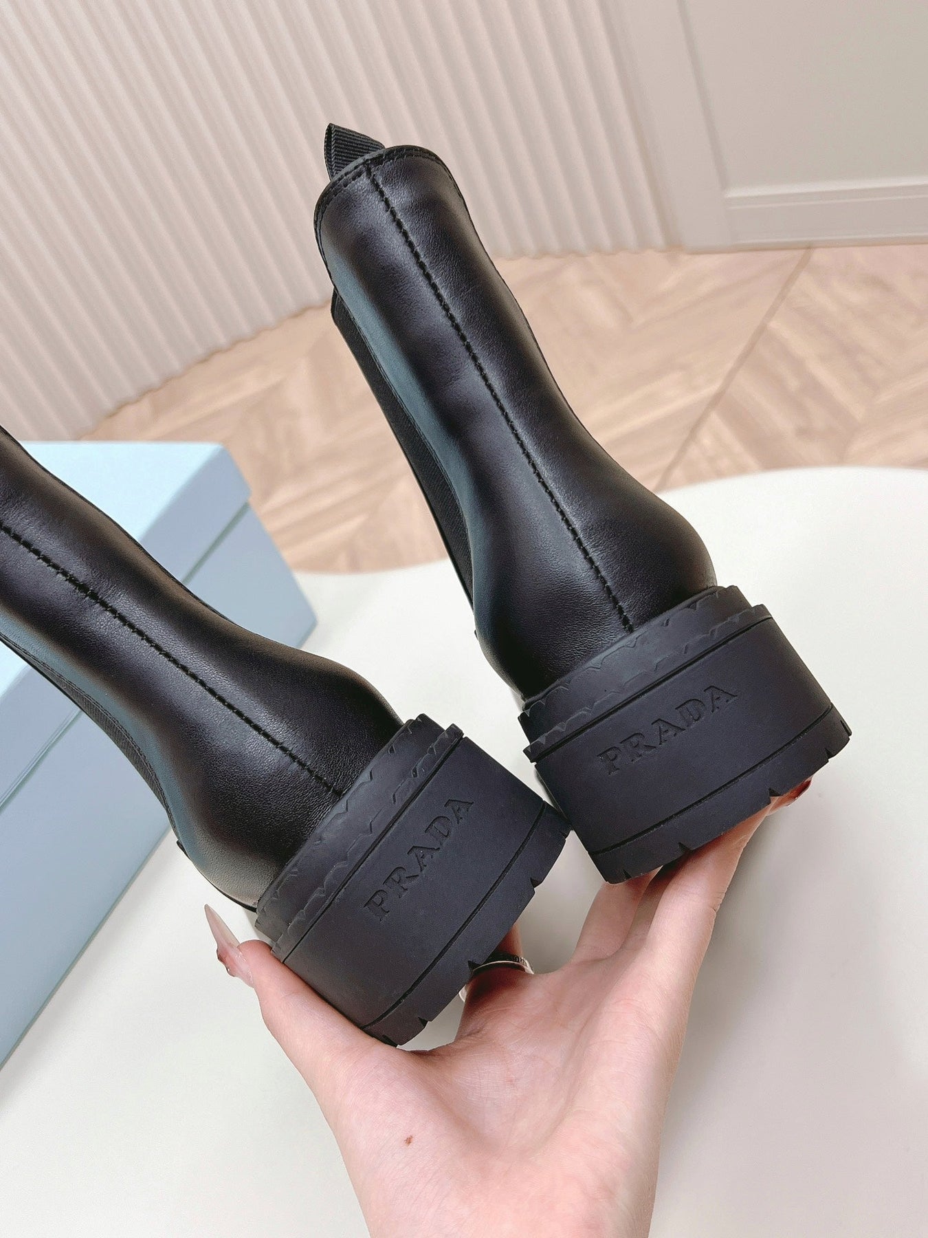 PRA BRUSHED BOOTIES BLACK CALFSKIN