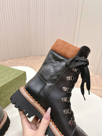 MARTIN LACE-UP ANKLE BOOTS IN BLACK EMBOSSED CALFSKIN MIX BROWN SUEDE