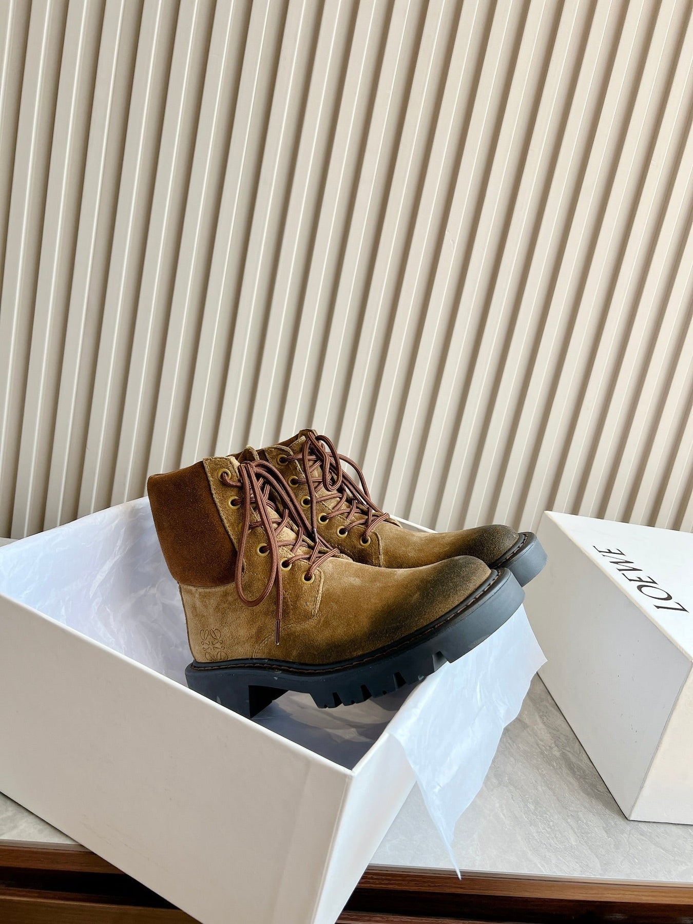 LW SIERRA COMBAT BOOT BROWN AND BLACK SUEDE