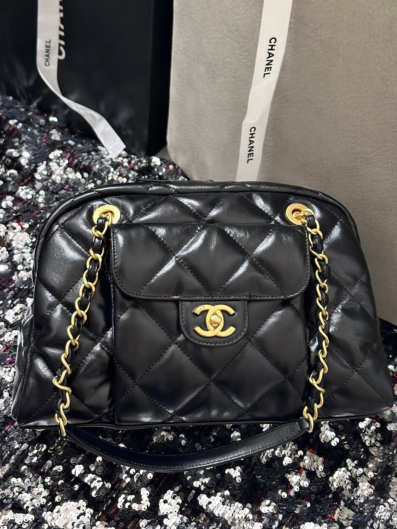 BOWLING BAG 33 IN BLACK SOFT LAMBSKIN GOLD HARDWARE