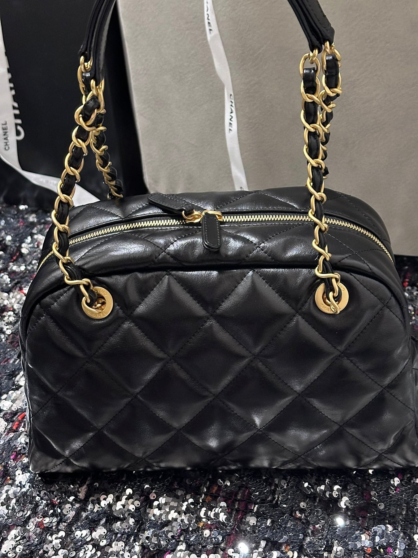 BOWLING BAG 33 IN BLACK SOFT LAMBSKIN GOLD HARDWARE