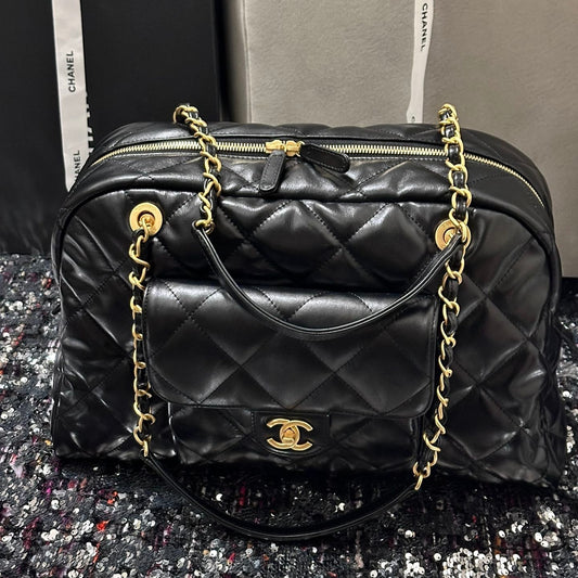 BOWLING BAG 44 IN BLACK SOFT LAMBSKIN GOLD HARDWARE