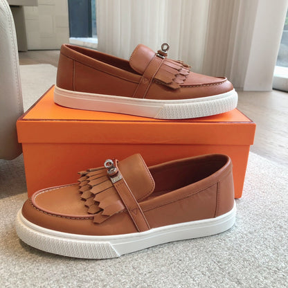 GAME SLIP-ON SNEAKER CARAMEL WITH TASSELS CALFSKIN