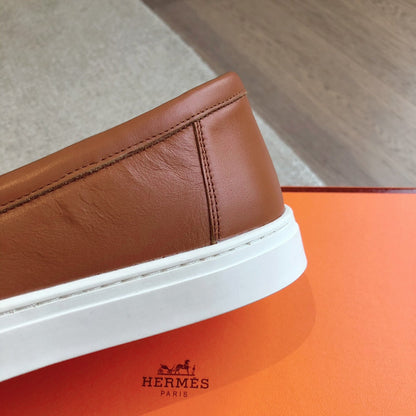 GAME SLIP-ON SNEAKER CARAMEL WITH TASSELS CALFSKIN