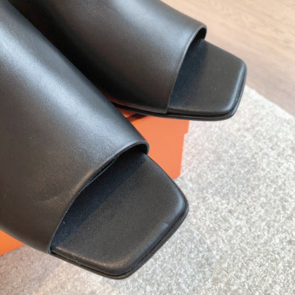 ICONIQUE 25 SANDAL BLACK CALFSKIN