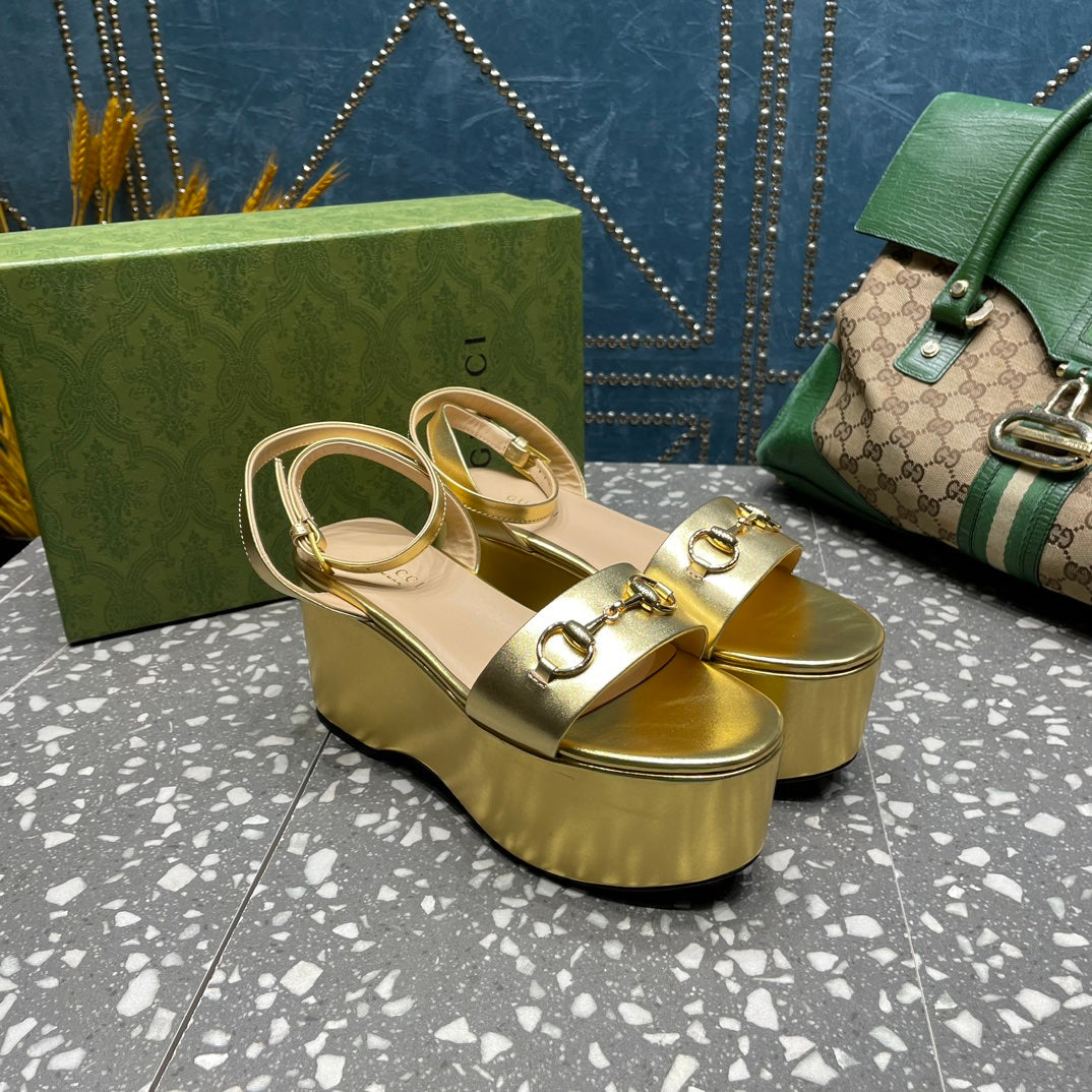 GG HORSEBIT FLATFORM SANDAL METALLIC GOLD CALFSKIN