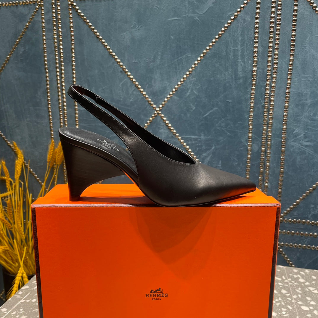 HIGH SLINGBACKS 7 CM IN BLACK SHEEPSKIN