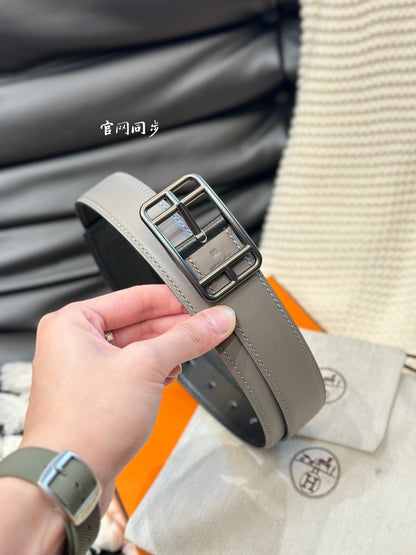 HM CAPE COD 32MM REVERSIBLE BELT BLACK AND KHAKI BROWN LEATHER BLACK HARDWARE