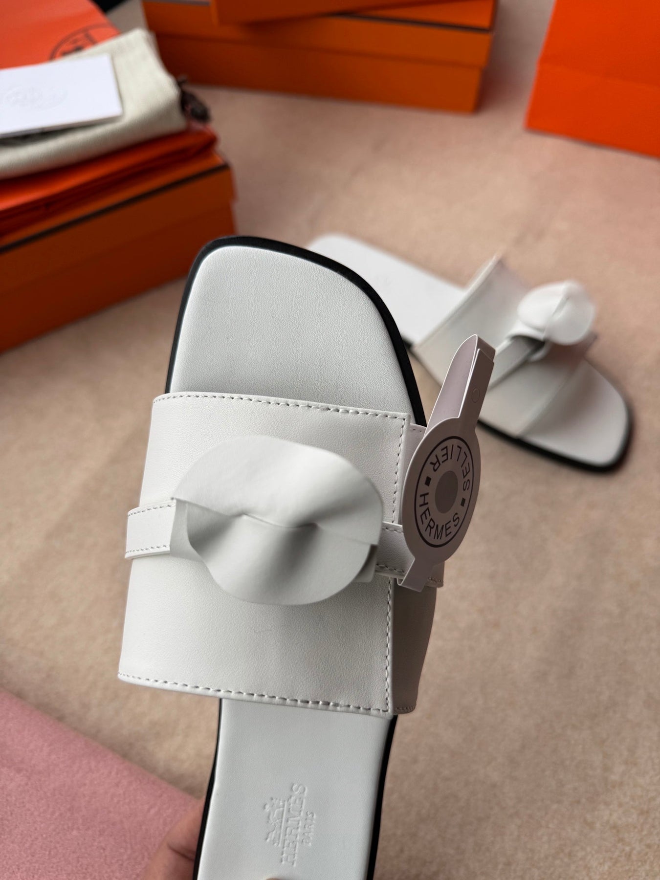 0RAN SANDALS IN WHITE CALFSKIN