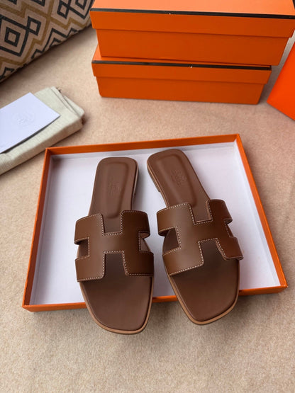 0RAN SANDALS IN PECAN BROWN CALFSKIN